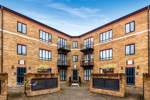 Ship Yard, London, E14 2 bed apartment for sale