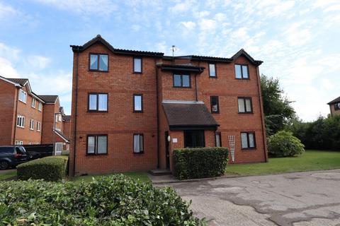 Courtlands Close, Watford WD24 2 bed apartment for sale