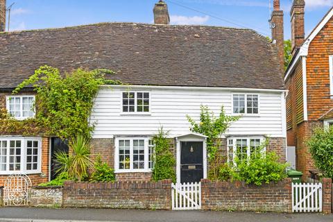 High Street, Cranbrook TN17 3 bed cottage for sale