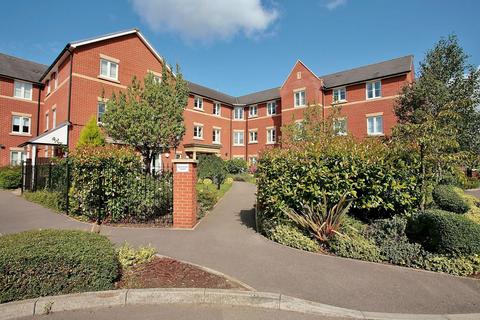 Merisham Court, Banbury 1 bed flat for sale