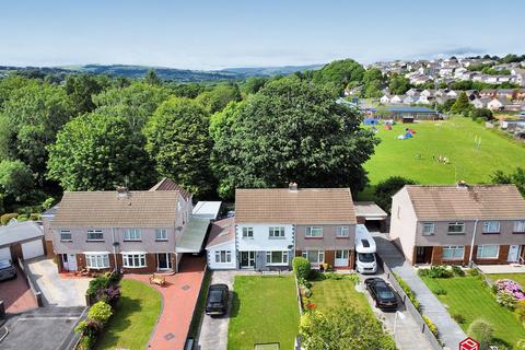 Greenwood Close, Bridgend, Bridgend... 3 bed semi