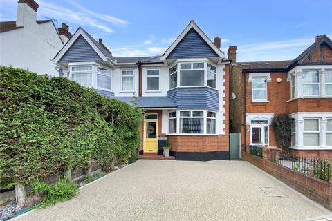 5 bedroom semi-detached house for sale