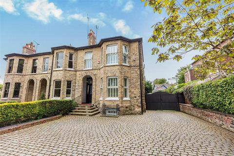 Ashley Road, Altrincham WA14 5 bed semi