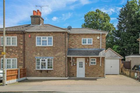 Warley Hill, Great Warley, Brentwood 3 bed semi