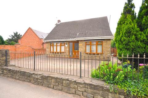 Bawtry Road, Hatfield Woodhouse... 3 bed detached bungalow for sale