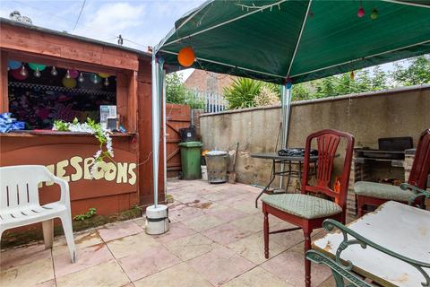 Richard Street, Grimsby... 2 bed terraced house for sale