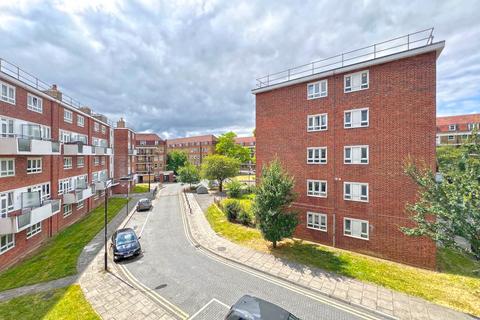 Barclay Close, London, sw6 2 bed flat for sale