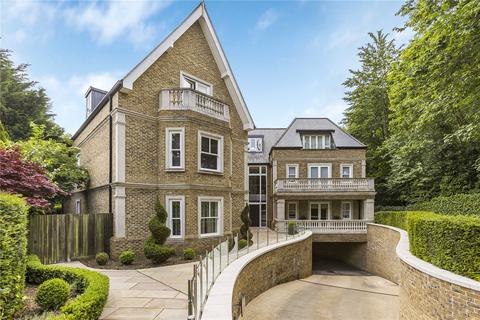 Camlet Way, Hadley Wood, EN4 3 bed apartment for sale