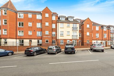 Roman Court, High Street, Edenbridge 2 bed apartment for sale