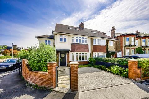 5 bedroom semi-detached house for sale