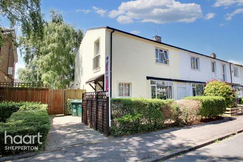 3 bedroom end of terrace house for sale