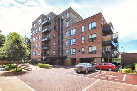 Poppy House, Hounslow TW4 2 bed apartment for sale