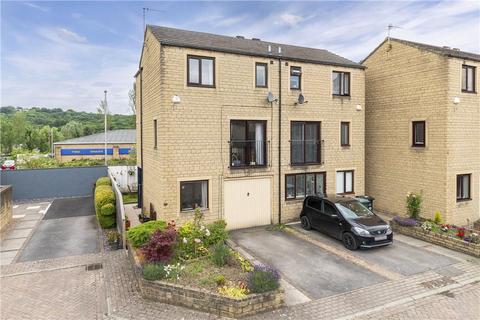 Hauxley Court, Ilkley, West... 3 bed semi