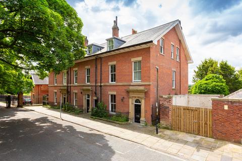 West Cliff, Preston, PR1 1 bed terraced house for sale