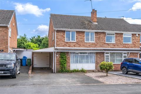 Wood Avenue, Coven, Wolverhampton... 3 bed semi