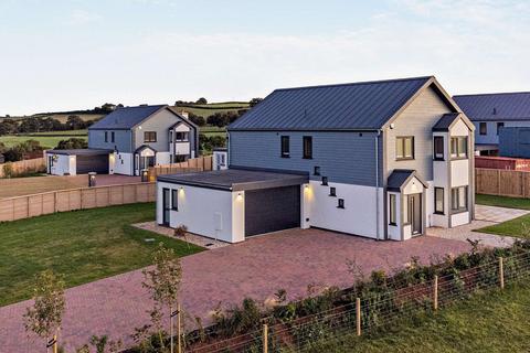 Morchard Road, Crediton, Devon 4 bed detached house for sale