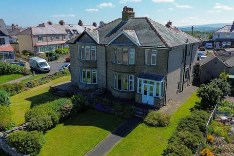 The Cliffs, Heysham, Morecambe, LA3 1NY 4 bed semi