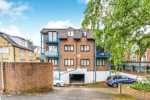 Roberts Road, Southampton, Hampshire 4 bed apartment for sale