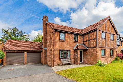 Llantrisant Rise, Cardiff CF5 4 bed detached house for sale