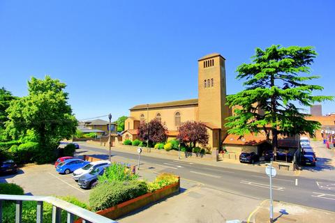 Church Road, Ashford TW15 2 bed apartment for sale