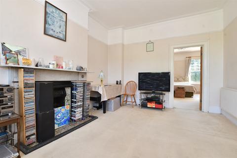 Birdhurst Rise, South Croydon, Surrey 2 bed apartment for sale