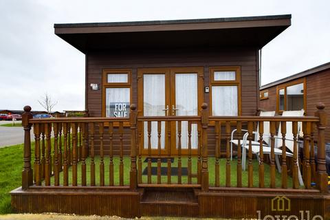 Mablethorpe Chalet Park, Mablethorpe... 2 bed chalet for sale