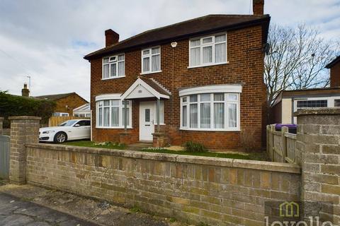 Wellington Road, Mablethorpe LN12 4 bed detached house for sale