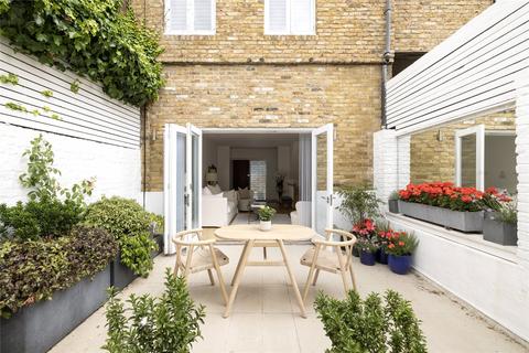Boyne Terrace Mews, London, W11 4 bed terraced house for sale