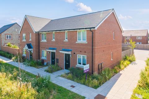 Fabius Close, Bracklesham Bay, PO20 2 bed end of terrace house for sale