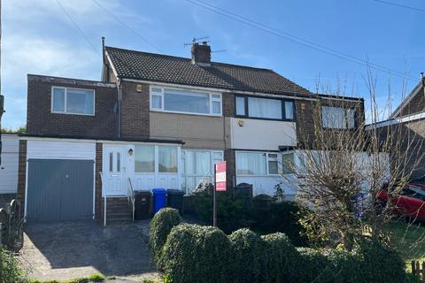Everard Avenue, Bradway, S17 4LZ 3 bed semi