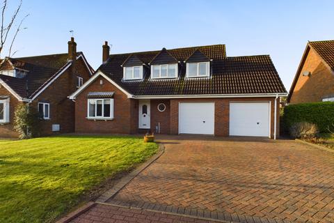 5 bedroom detached house for sale