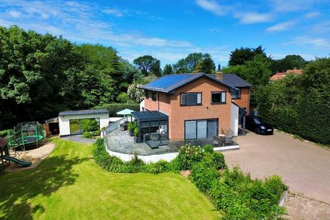 6 bedroom detached house for sale