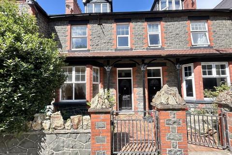 Bangor Road, Penmaenmawr 6 bed terraced house for sale