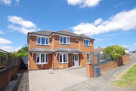 Nythe Road, Swindon SN3 4 bed detached house for sale