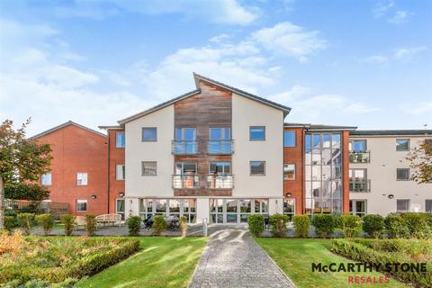 Kings Place, Fleet Road, Fleet 1 bed apartment for sale