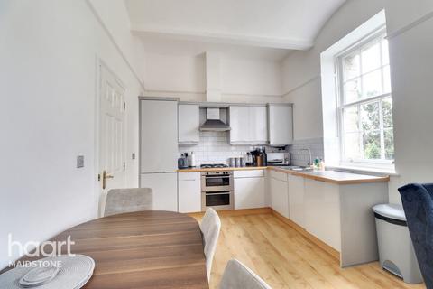 St Andrews Park, Maidstone 2 bed apartment for sale