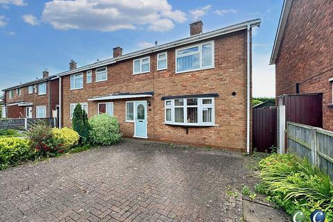 Alandale Avenue, Rugeley, WS15 4EL 3 bed semi