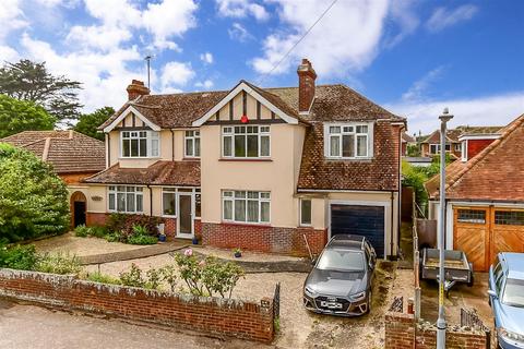 Kings Avenue, Birchington, Kent 5 bed detached house for sale