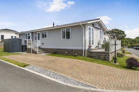 Newquay TR8 2 bed park home for sale