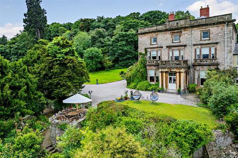 Denbigh, Denbighshire 8 bed link detached house for sale