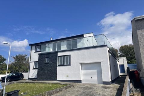 Stad Castellor, Cemaes Bay, LL67 4 bed detached house for sale