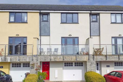 Sharkham Drive, Brixham 3 bed terraced house for sale