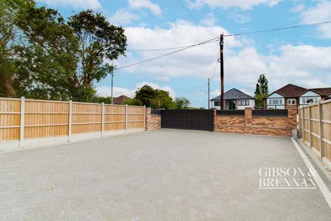 Noak Hill Road, Billericay, CM12 3 bed detached house for sale