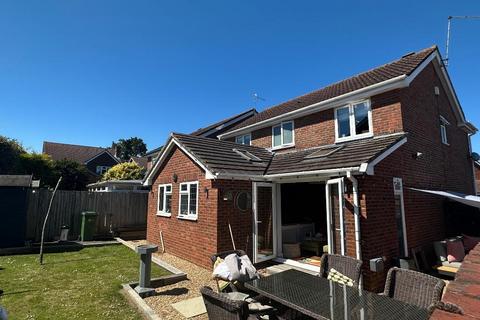 Bowmans Close, Steyning, West Sussex... 4 bed detached house for sale