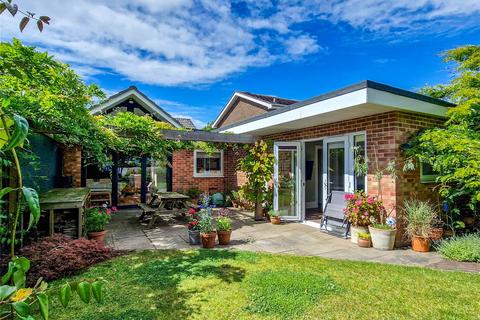 Clive Road, Highcliffe, Dorset, BH23 4 bed bungalow for sale