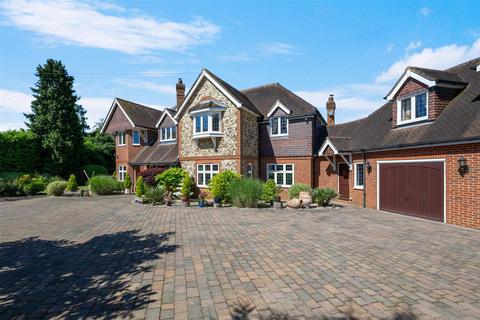 7 bedroom detached house for sale