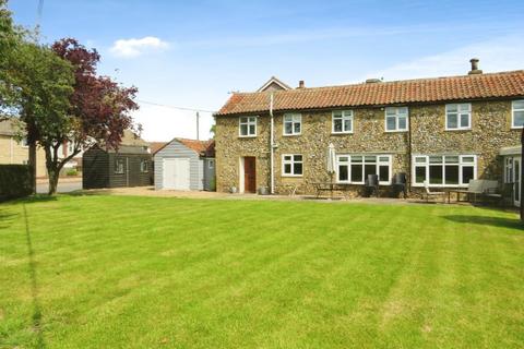 4 bedroom semi-detached house for sale