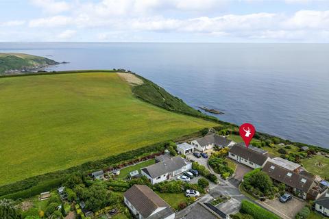 Brentfields, Looe 4 bed detached house for sale