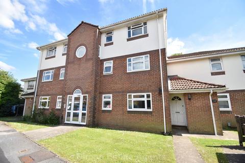 Dandelion Close, Gosport 2 bed flat for sale