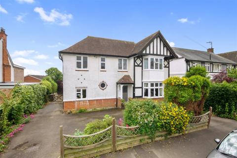 Croft Road, Evesham 4 bed detached house for sale